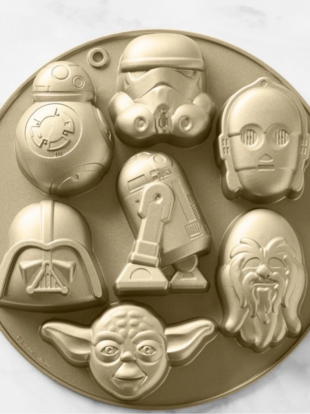 Williams Sonoma Gold Star Wars Character Cake Pan